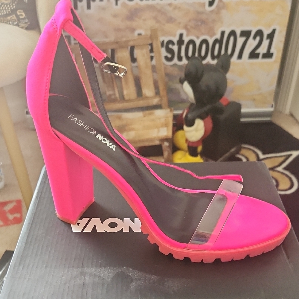 Fashion Nova Pink Chunky Heels